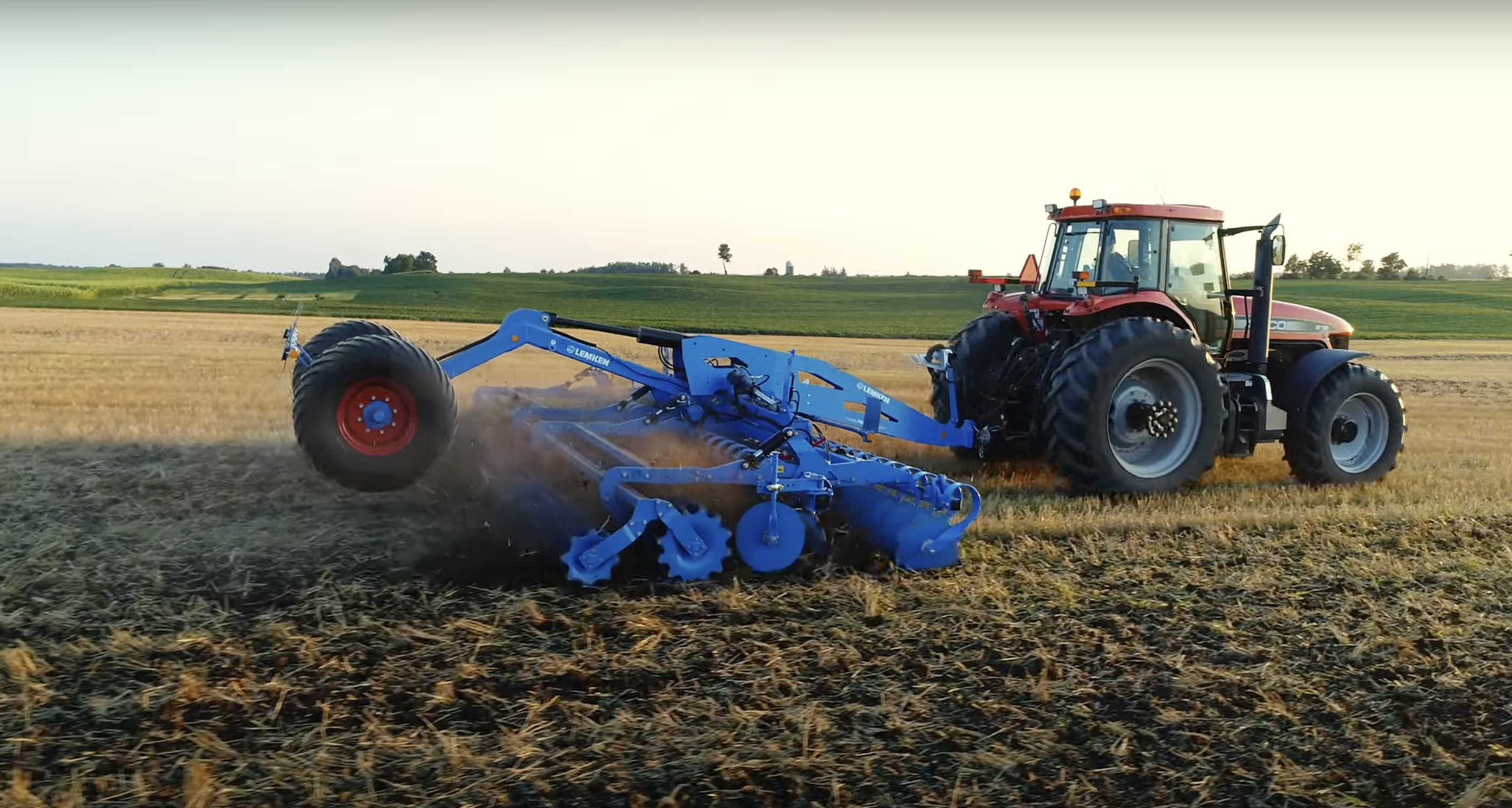 Cultivator Karat 12 - Working width from 4 m to 7 m